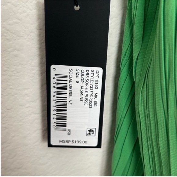 Gianni Bini Sophie Plisse Halter Midi Dress - Picture 7 of 9